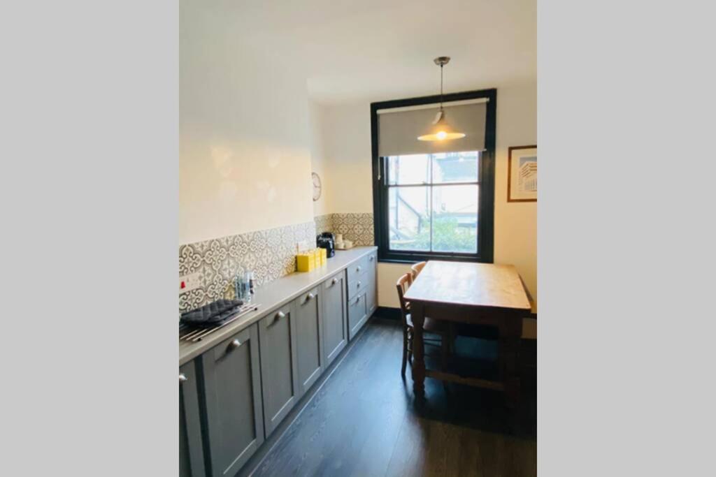 Beautiful First Floor Apartment In St Leonards Dış mekan fotoğraf